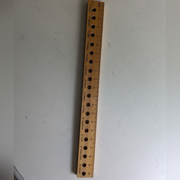 Garden Ruler 🌱📏 - Picture 6 of 6